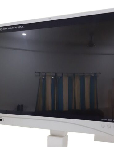 26 inch Stryker Visionpro LED  DISPLAY